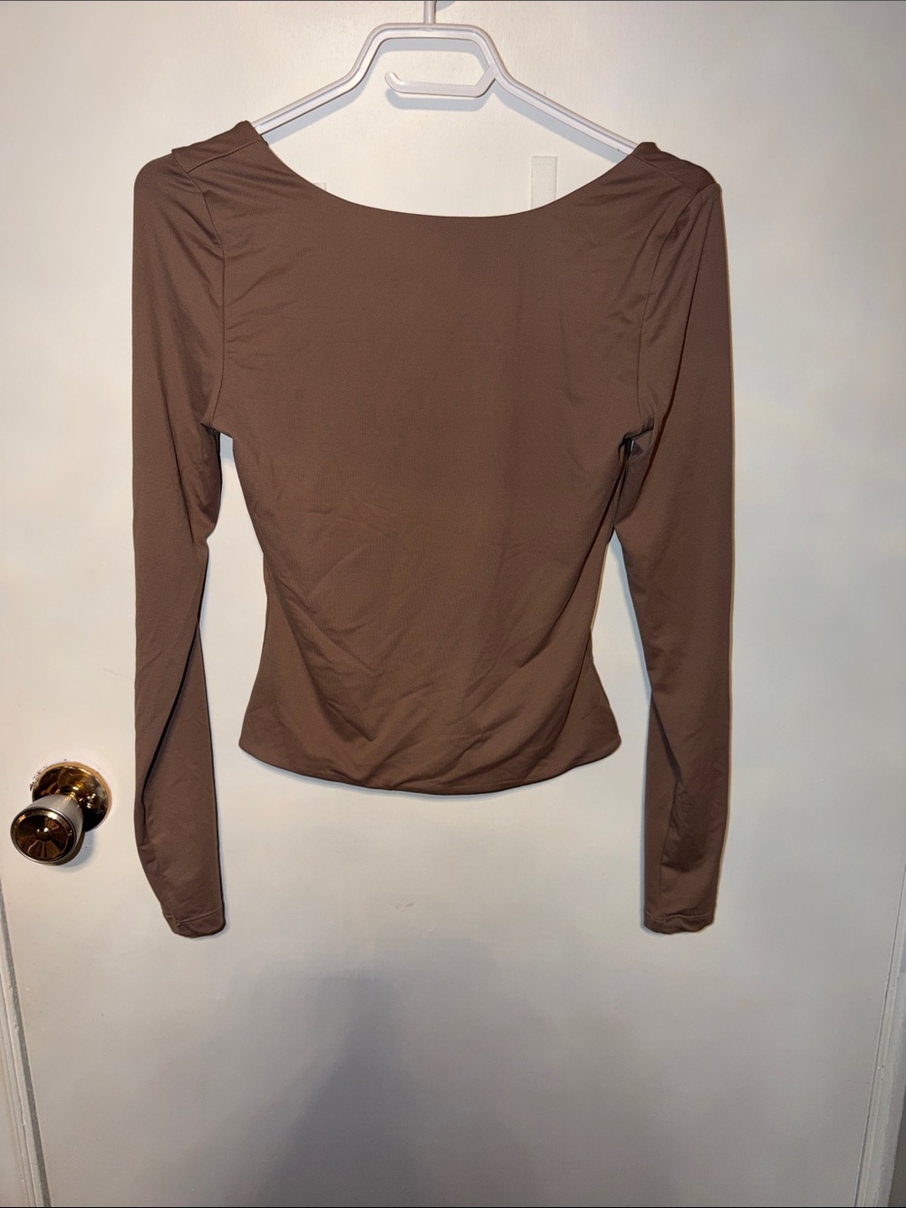 Women’s Long Sleeve Scoop Neck Top - Brown